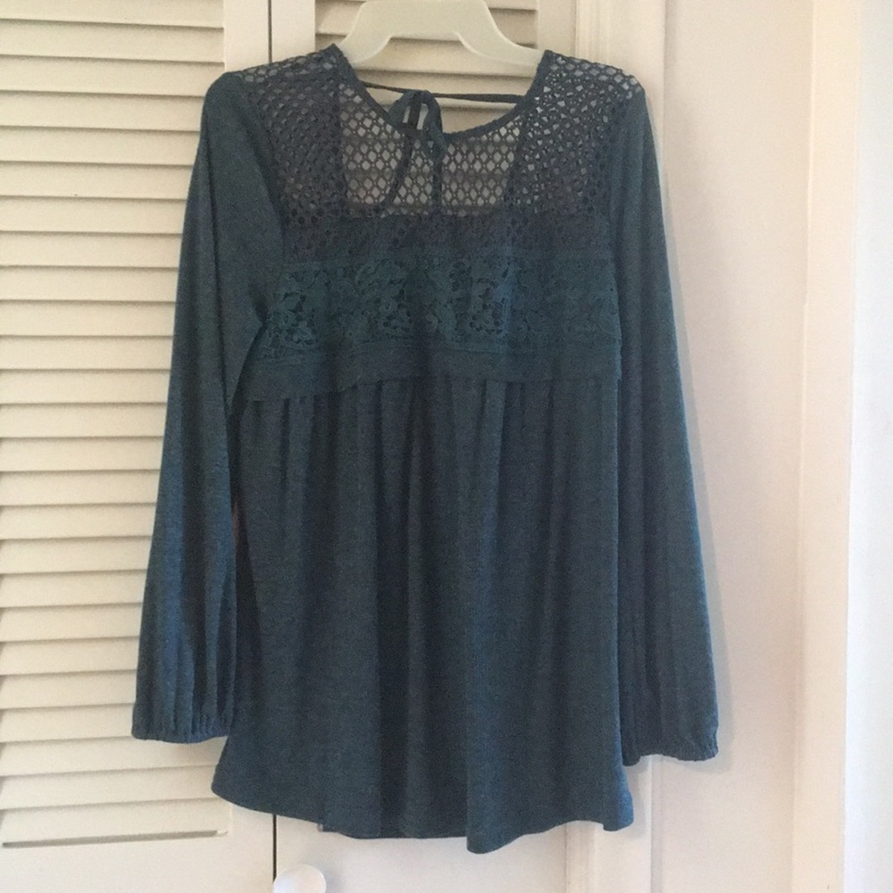 Suzanne Betro Hunter green top